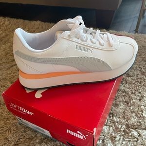Puma platform sneakers never worn with box